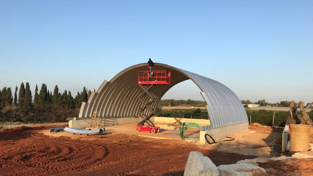 עשה זאת בעצמך - בניית מבנה קשת בצורה פשוטה ומהירה